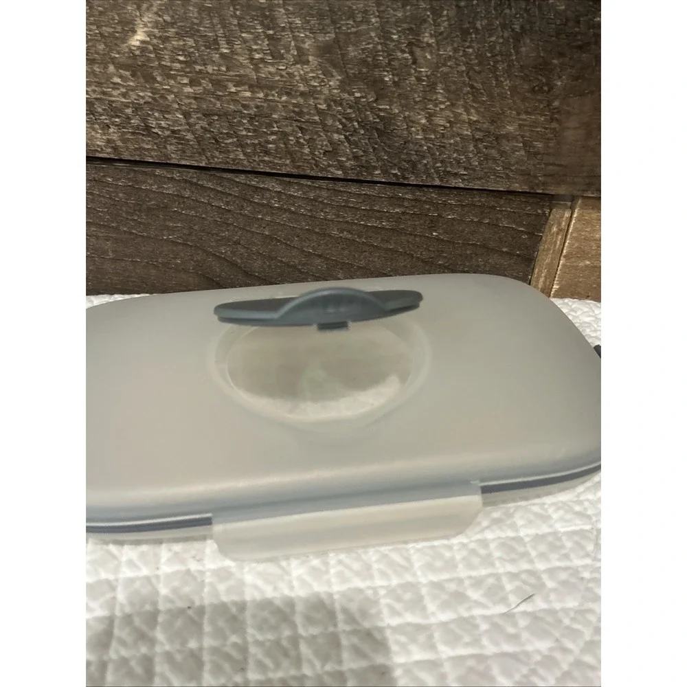 Baby Wipes Dispenser CASE Wet Storage Box Travel‎ Container Portable Holder